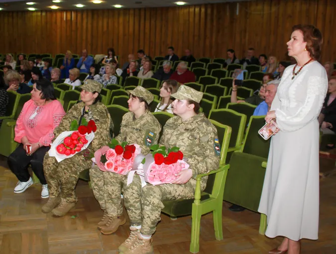 Військовослужбовиці з 14 ОМБр отримали ордени (фото)