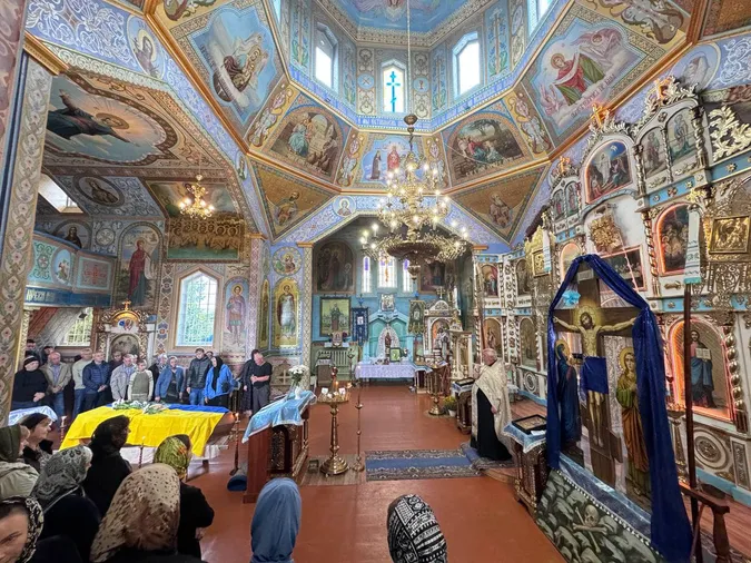 У Любомлі попрощалися із воїном Юрієм Дігтяруком (фото)