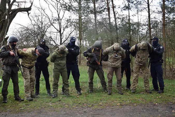 У колишньому Ратнівському районі – багато правоохоронців і спецтехніка: що коїлося (фото)