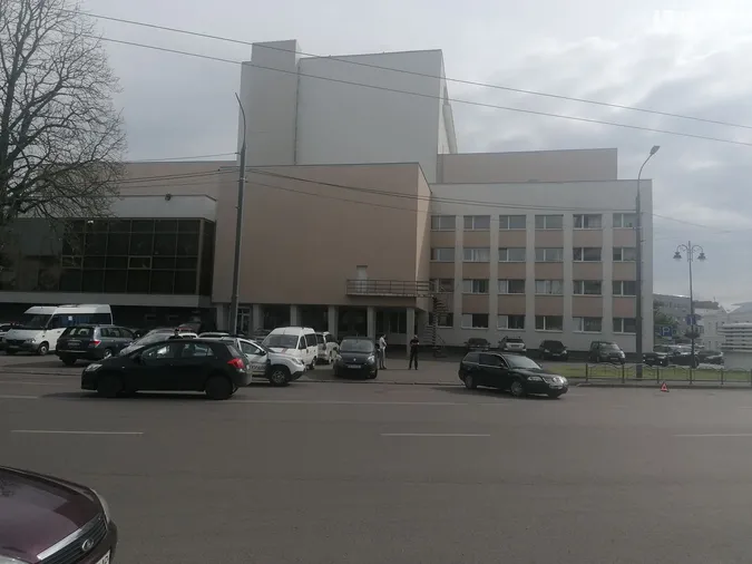 У центрі Луцька через ДТП ускладнений рух (фото, відео)