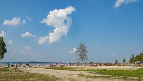 Як минають вихідні на Світязі (фото)