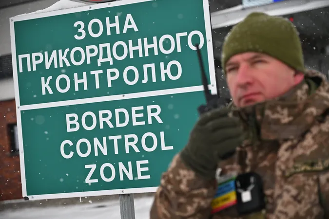 У всіх польських пунктах пропуску, що межують з Волинською областю, стався технічний збій у роботі