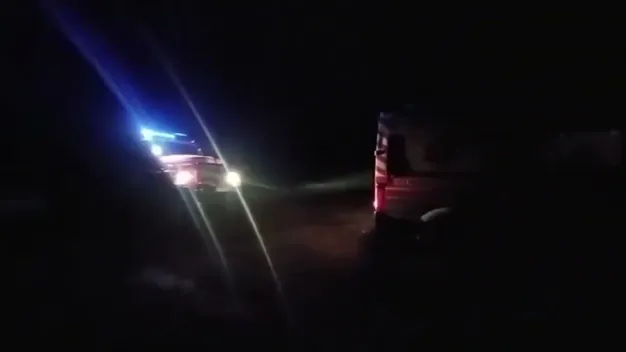 У Луцькому районі автомобіль «швидкої» загруз у болоті (відео)