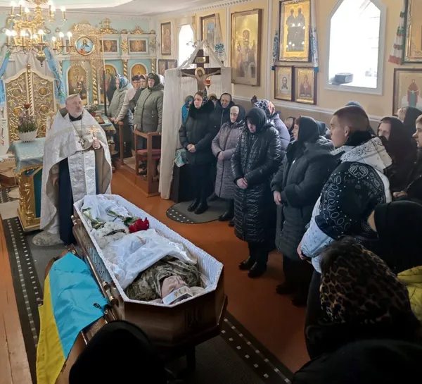 На Волині попрощалися з полеглим воїном Анатолієм Горайчуком (фото)