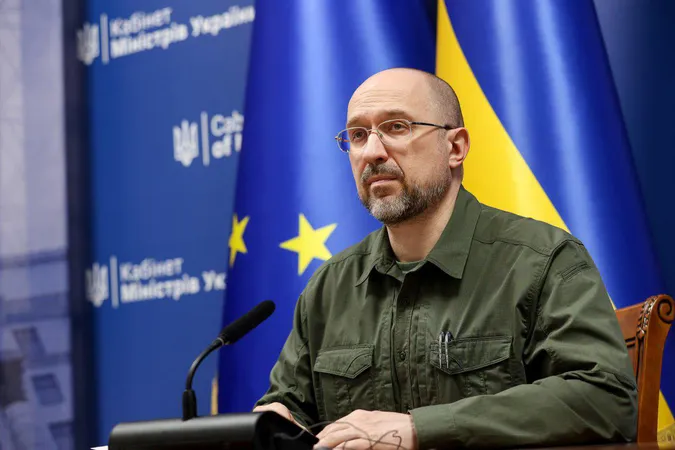 Росія готує масштабну атаку, аби залишити Україну без світла на Новий рік та Різдво (відео)