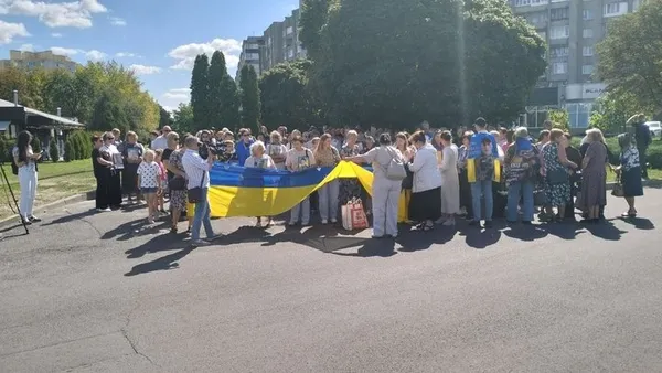 У Луцьку 250 волинян пройшли пам’ятною ходою на честь загиблих захисників (фото, відео)