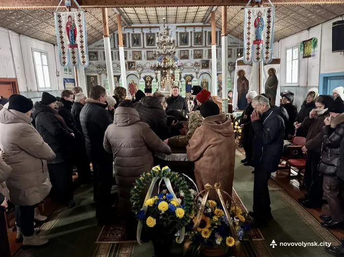 Гірка втрата для громади: на Волині попрощалися із Дмитром Назаровським (фото)