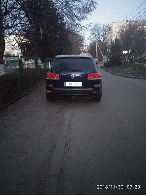 У Луцьку жінка наїхала автомобілем на муніципала