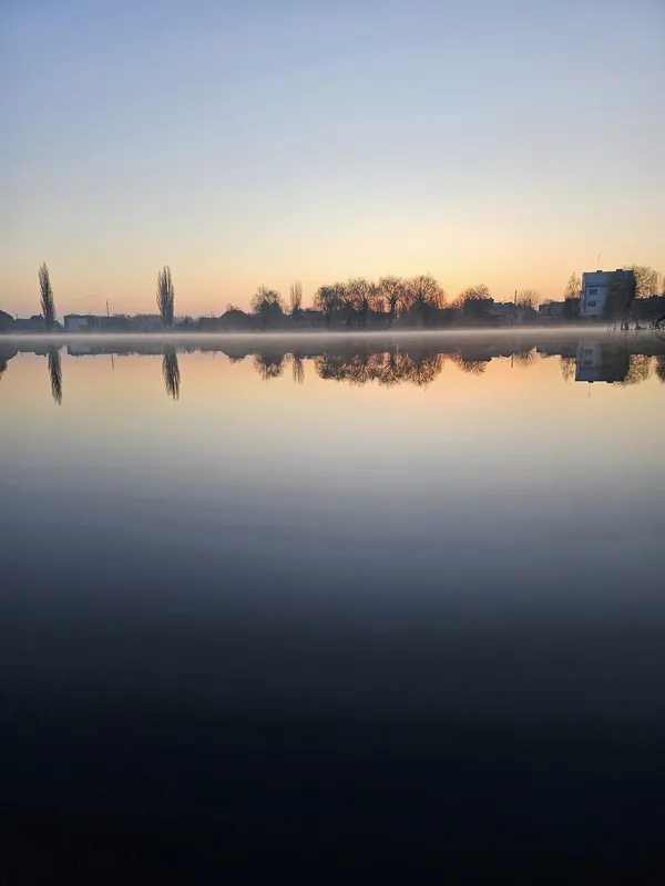 Морозний березневий світанок на Теремнівських ставках (фото)