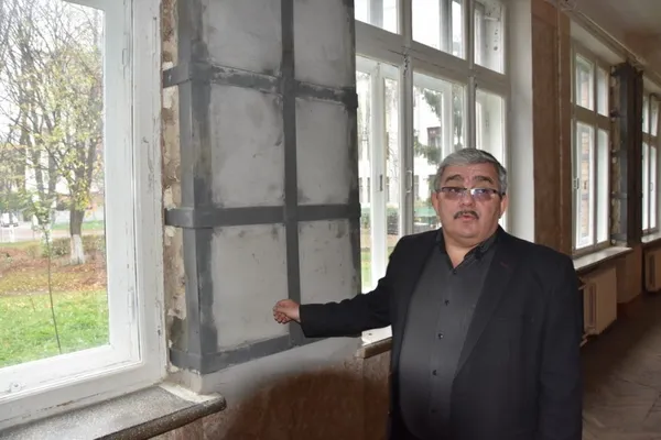 У Луцьку перевірили, як ремонтують міські заклади освіти (фото)
