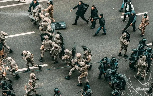 Столицю Казахстану не можуть покинути 116 українців