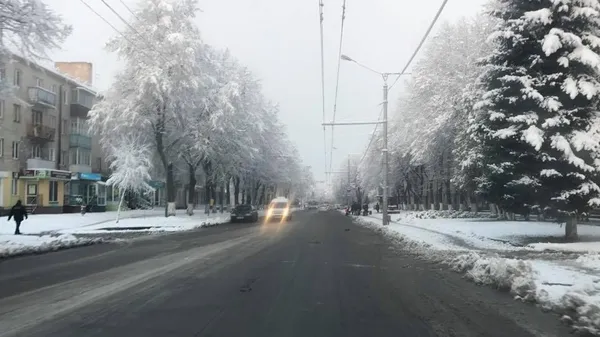 У Луцьку залучили більшу частину снігоприбиральної техніки (фото)