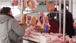 На ринку в Луцьку зросли ціни на сало: що сталося (відео)