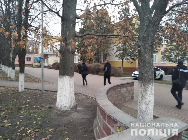 У Бучі учні влаштували конфлікт і застосували газові балончики: 15 постраждалих (фото)