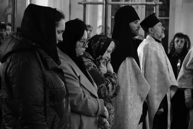 У Луцьку попрощалися із загиблим воїном Русланом Собуцьким (фото, відео)