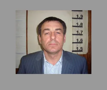 Волинська поліція розшукує дев'ятьох чоловіків, причетних до низки злочинів (фото)