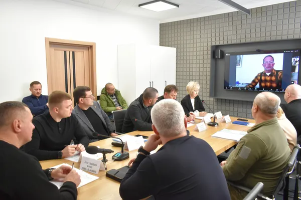 Погуляйко обговорив з керівниками волинських медзакладів проблеми харчування військових
