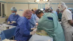 Серце, нирки, печінка: у Луцьку вперше вирізали з тіла 4 органи для пересадки (фото 18+, відео)