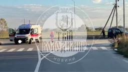 У Володимирському районі зіштовхнулись «швидка» та легковик (фото)