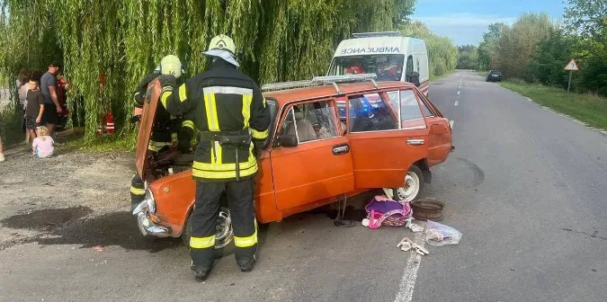 На Волині троє дітей постраждали через автотрощу