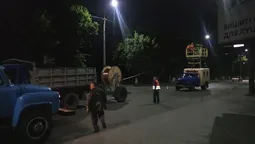 ЛПЕ змінює контактні дроти для тролейбусів (фото) 
