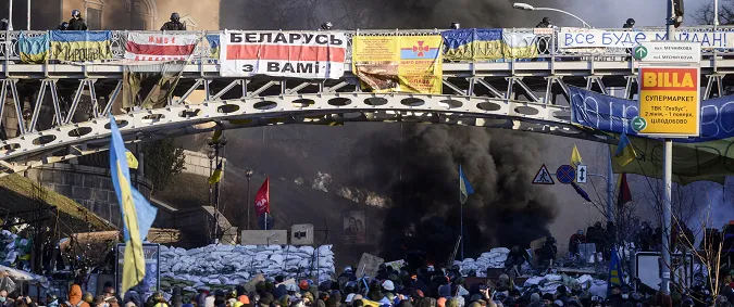 Барикада «Львівська брама» на вул. Інститутській.