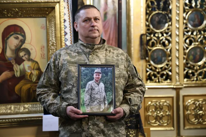 У Луцькій громаді попрощалися з полеглим Героєм Іваном Матвіюком (фото)