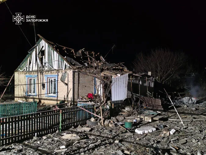 У Запоріжжі ворожі дрони атакували будинки: серед постраждалих – однорічна дитина (фото)