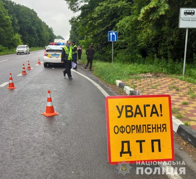 Жахлива аварія біля Луцька: авто перетворилося на купу брухту, водій загинув (фото)