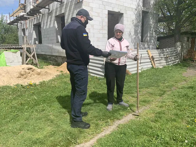 Рятувальники розповіли громадянам про правила пожежної безпеки в побуті (фото)