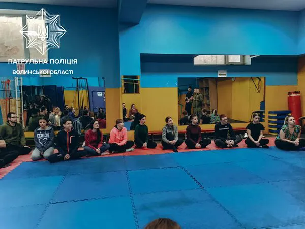 Для жінок і чоловіків: у Луцьку стартували курси із самооборони (фото)