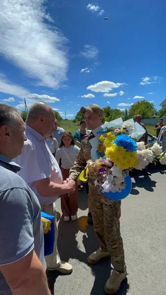 Додому на Волинь повернувся звільнений з полону Захисник Вадим Яковський (фото)