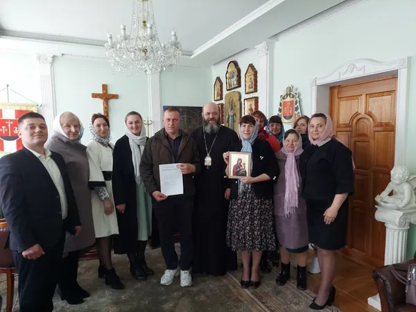 Ще дві парафії без священників перейшли до ПЦУ (фото, відео)