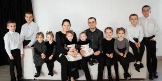 Як на Волині живе родина, яка виховує десятеро дітей і чекає на 11-го малюка (фото)