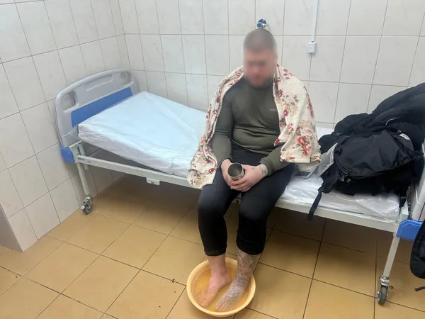 Виносили з лісу на руках: як -20° зупинили втікачів на кордоні з Білоруссю (фото)