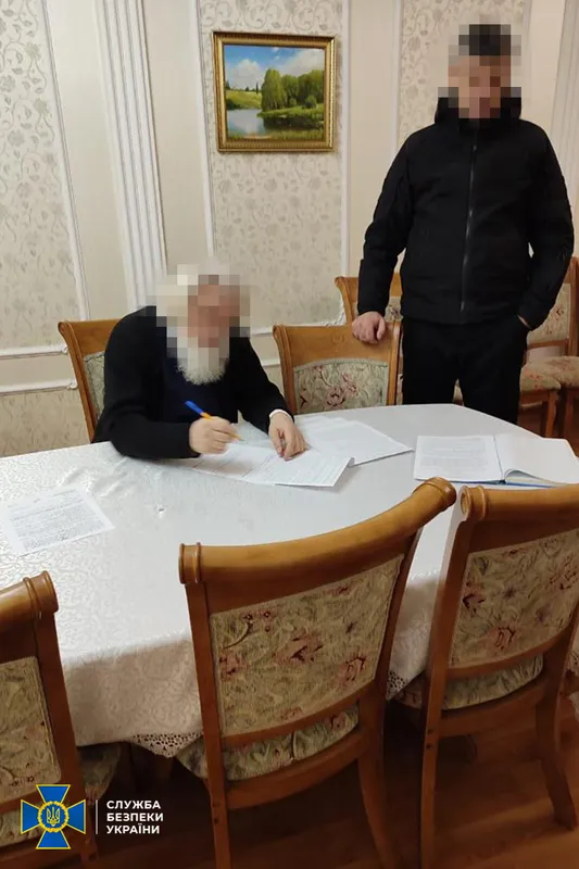 Митрополиту УПЦ МП, який виправдовував захоплення Криму, повідомили про підозру (фото)