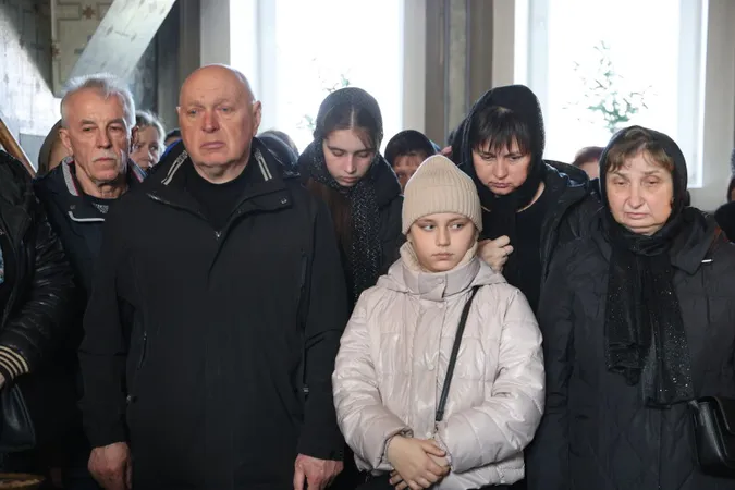 У Луцьку провели в останню дорогу полеглого Героя Дениса Савчука