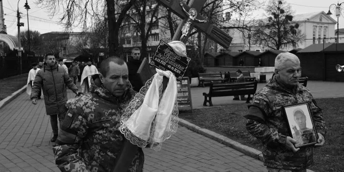 У Луцьку попрощалися із загиблим на Запоріжжі Сергієм Мезенцевим (фото)