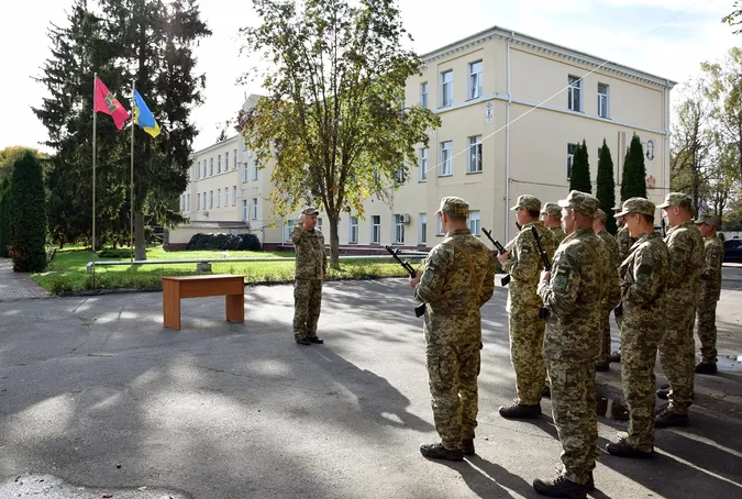 У Луцьку склали присягу прикордонники-новобранці (фото)