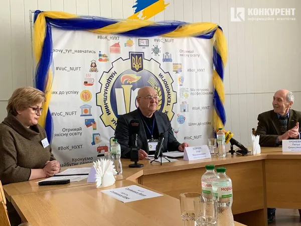«Це повний абсурд»: що кажуть у луцькому коледжі харчових технологій про виселення зі Старого міста (фото, відео)