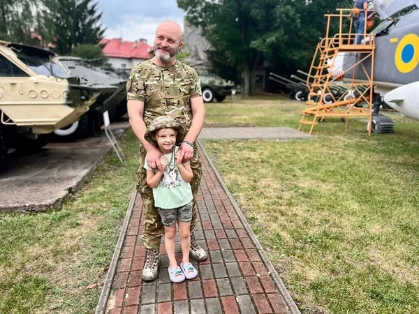 «Щоб показати красу сильних людей»: у Луцьку влаштували фотосесію для ветеранів (фото, відео)