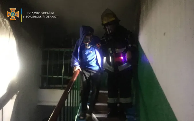 У Нововолинську від пожежі рятували подружжя (фото)