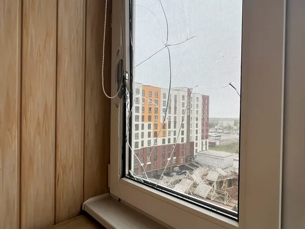 У Ковелі після атаки дронів пошкоджені будинки, храм та митний термінал: хто компенсує збитки (фото)