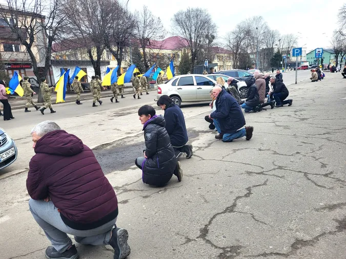 Побратими називали його «Батя»: у Ковелі попрощалися із Володимиром Крисюком