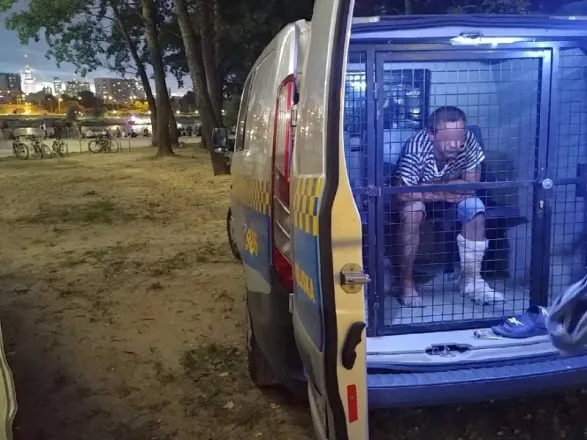 У Польщі на пляжі п'яний українець з ножем чіплявся до відпочивальників