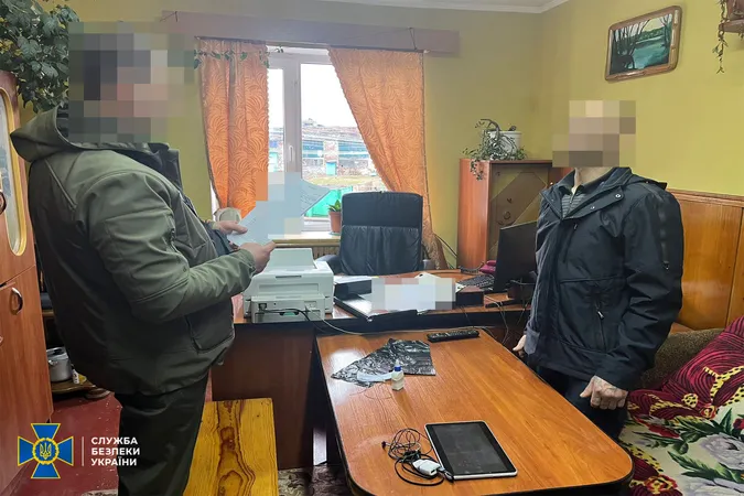 На Волині кримський «зек» оспівував «рускій мір»: СБУ зірвала бенефіс (фото, відео)