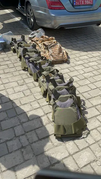 На Волині арештували бронежилети та каски, якими «приторговував» посадовець (фото, відео)