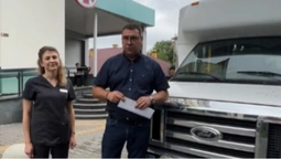 Волинська лікарня отримала автомобіль для перевезення поранених (відео)