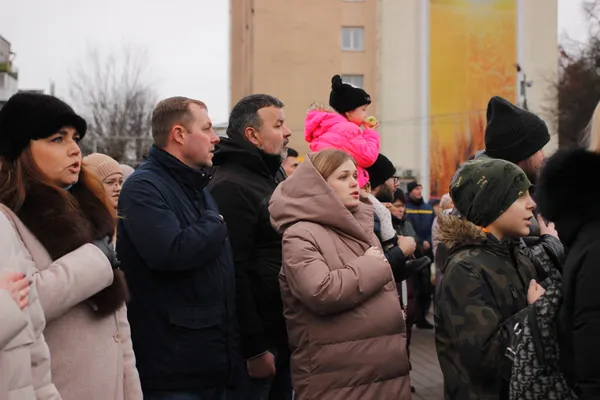 Тепер не просто формальність: як у Луцьку відзначали День Соборності (фото)