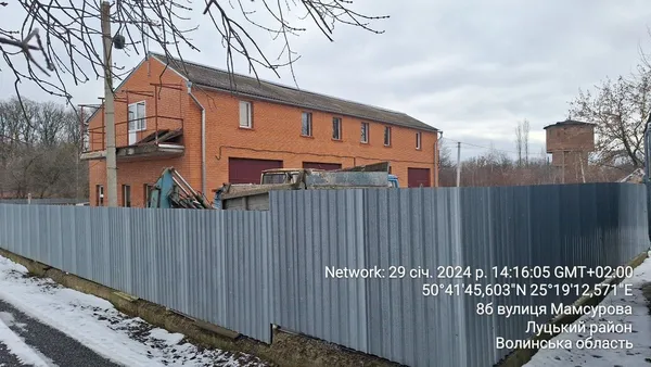 У Луцьку демонтують незаконні огорожі, бесідки та гаражі (фото)